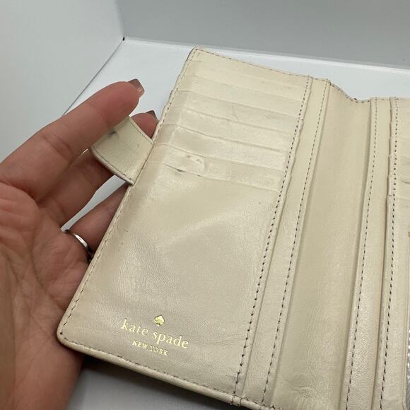 KATE SPADE New York Black North Court Bow Stacy Wallet - Picture 5 of 7